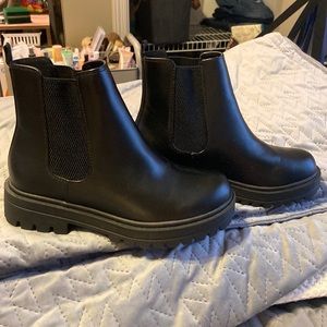 Black Chelsea Boots